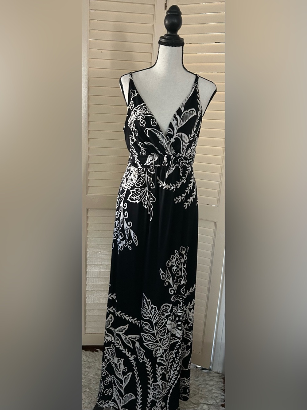 Linea Donatella Black and White Floral Maxi Dress